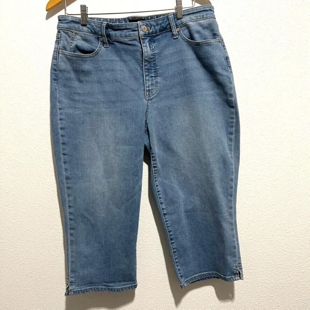 Talbots  Pedal Pusher Light Blue Capri Jeans - Women's Size 14 Cropped  Preowned